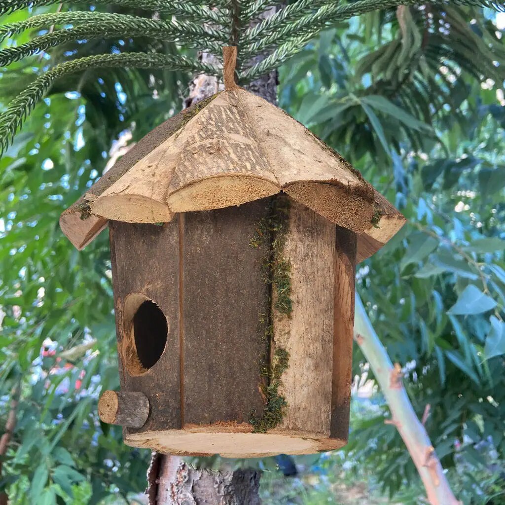 Rustic Wooden Bird Nest: Natural Outdoor Decor & Hummingbird Retreat