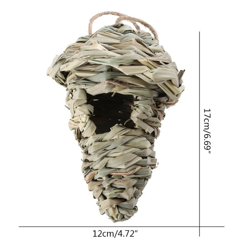 18 Chic Styles for Your Avian Friends and Outdoor Décor