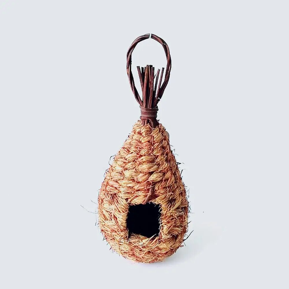 Natural Grass Bird Cage: Stylish Outdoor Avian Retreat