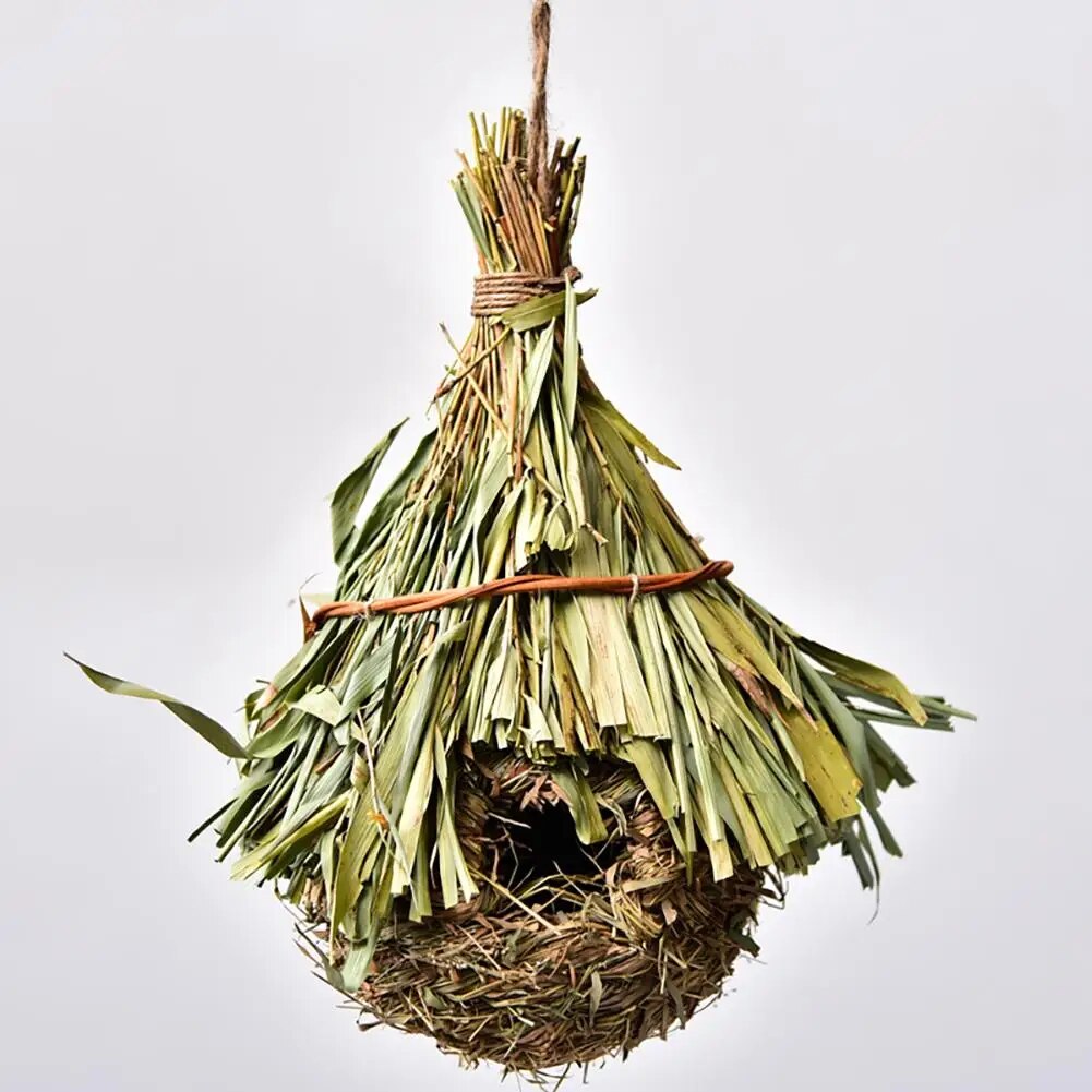 Natural Grass Bird Cage: Stylish Outdoor Avian Retreat