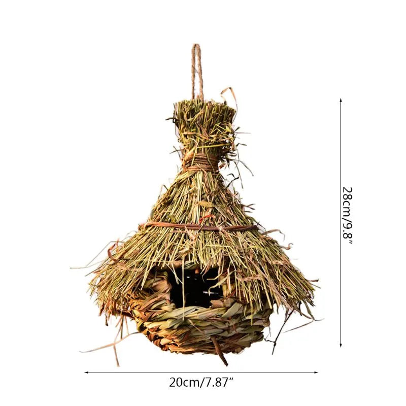 18 Chic Styles for Your Avian Friends and Outdoor Décor